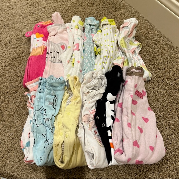 Twelve 6 months Footies/PJs with 8 long-sleeve onesies bundle kit - Picture 2 of 8